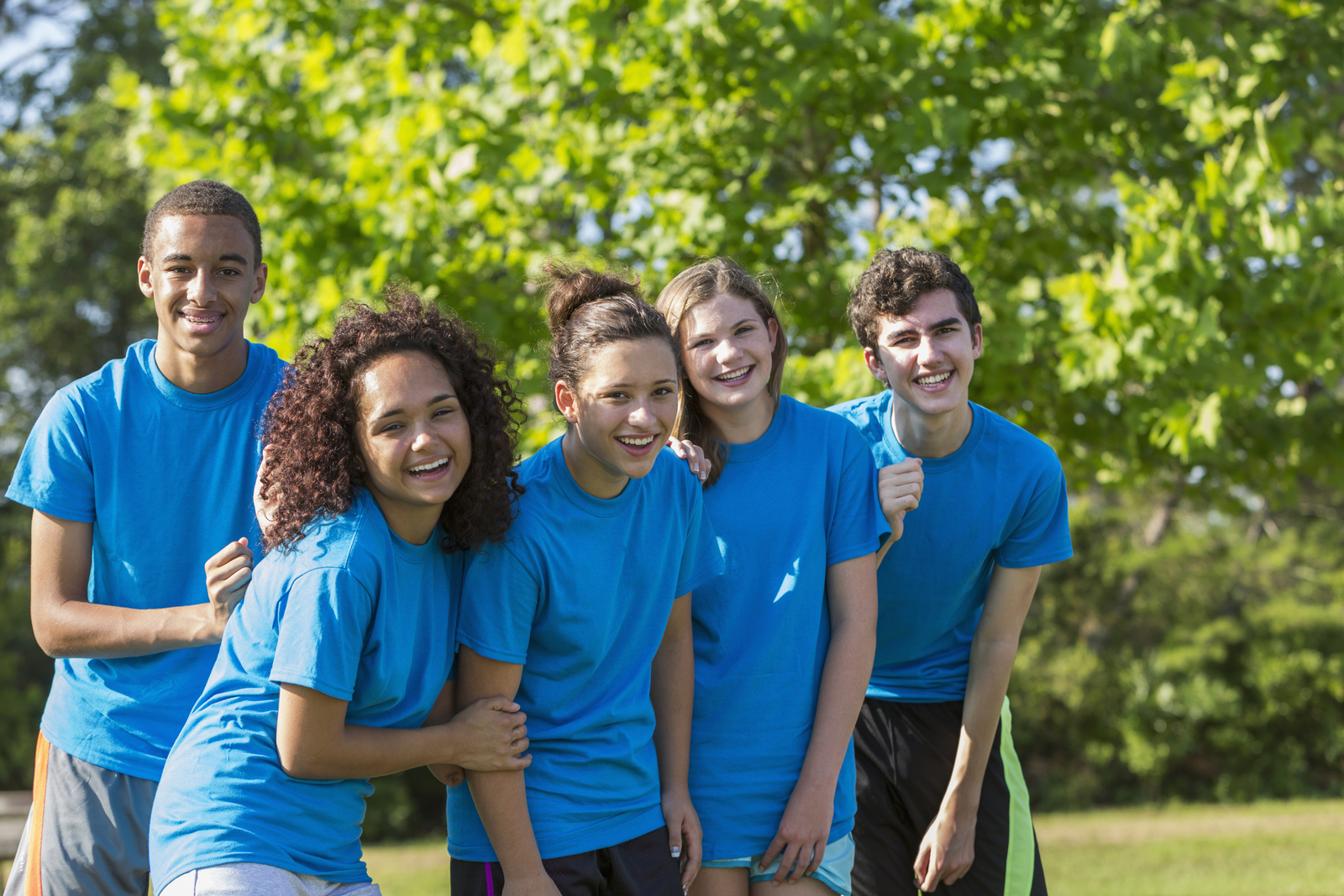 groupe d'adolescents pour illustrer le projet de refonte du site web de l'ALGED par l'agence digitale acti